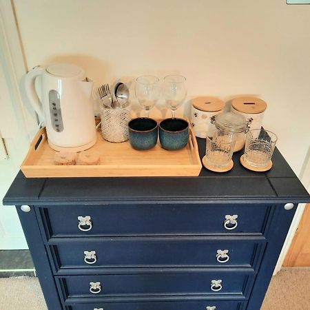 Super King Bedroom With Large Ensuite Hove Extérieur photo