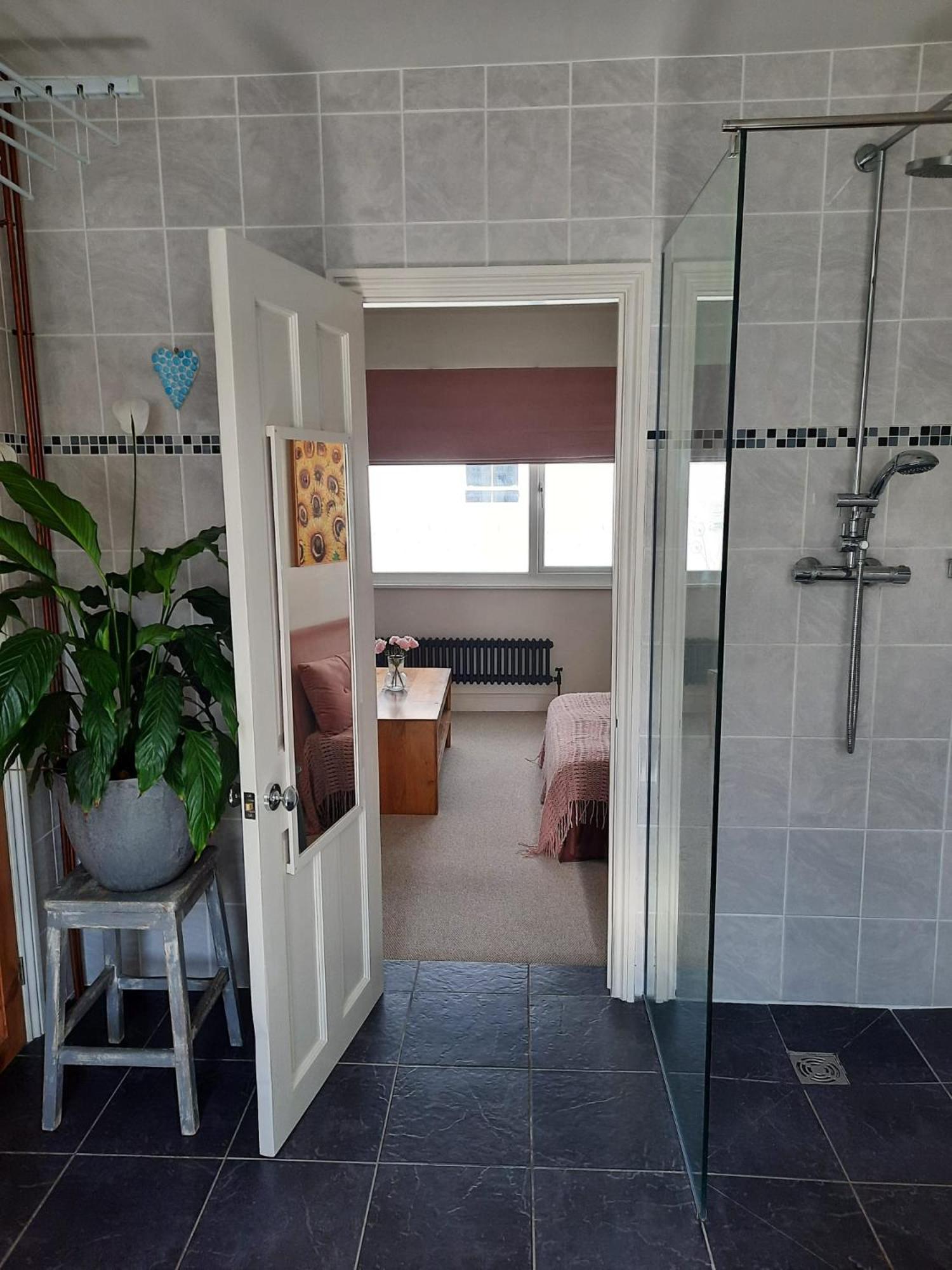 Super King Bedroom With Large Ensuite Hove Extérieur photo